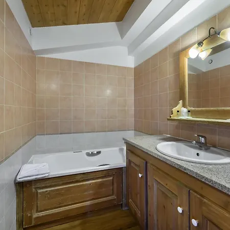 Les Suites Du Val Claret By Explorhome Tignes Room photo