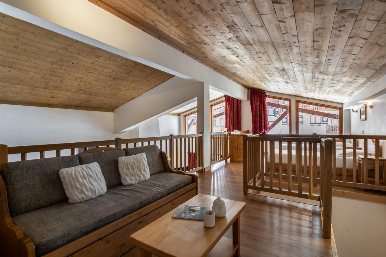 Les Du Val Claret By Explorhome