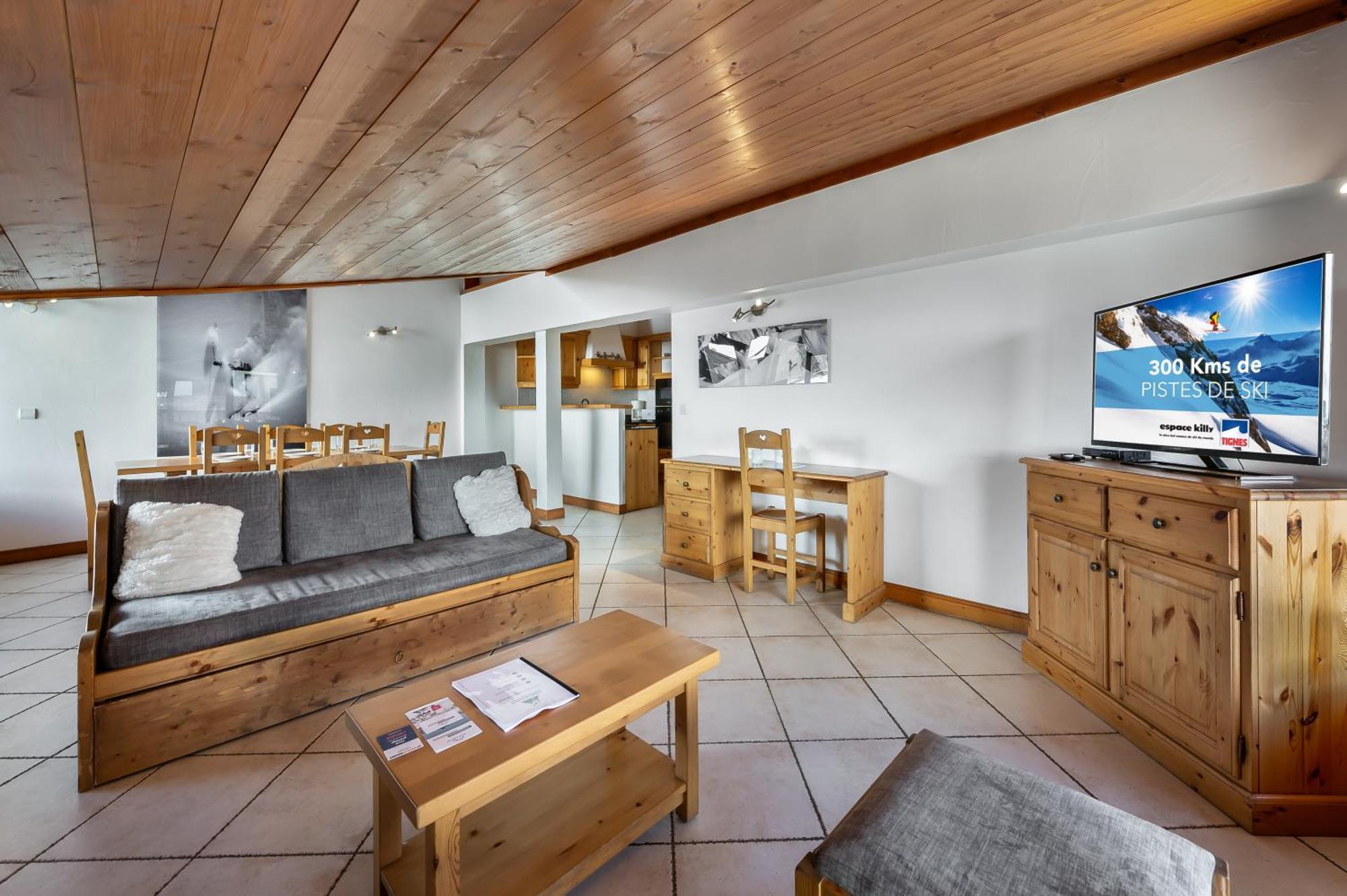 Apartment Les Du Val Claret By Explorhome *